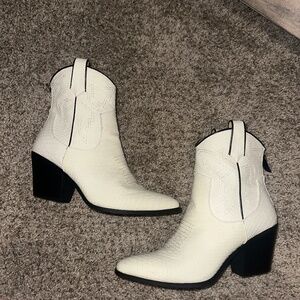Women’s White Short Cowboy Boots